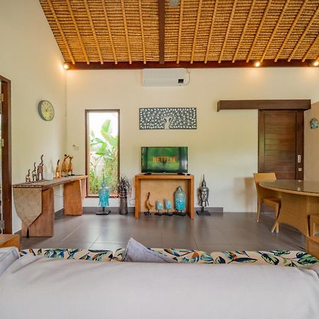 Bali Sunyi Villas Jimbaran  Exterior photo
