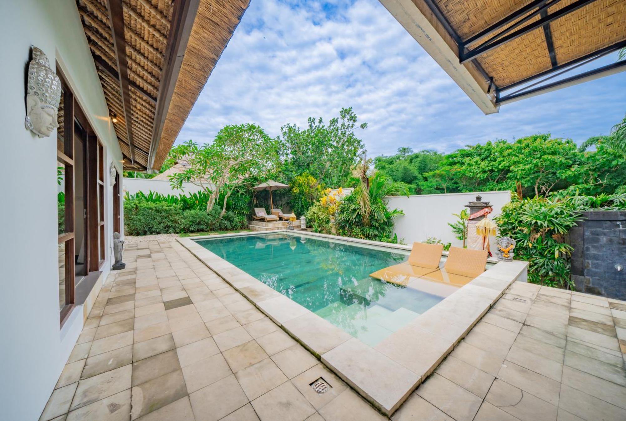 Bali Sunyi Villas Jimbaran  Exterior photo