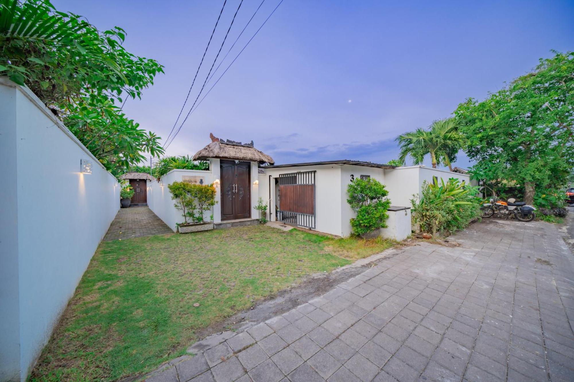 Bali Sunyi Villas Jimbaran  Exterior photo