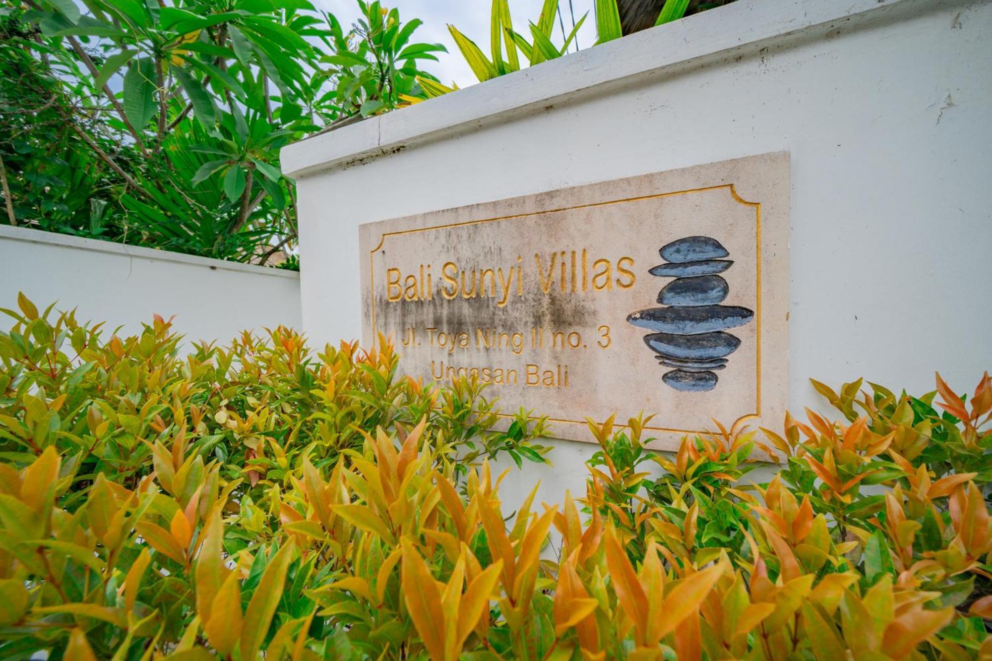 Bali Sunyi Villas Jimbaran  Exterior photo