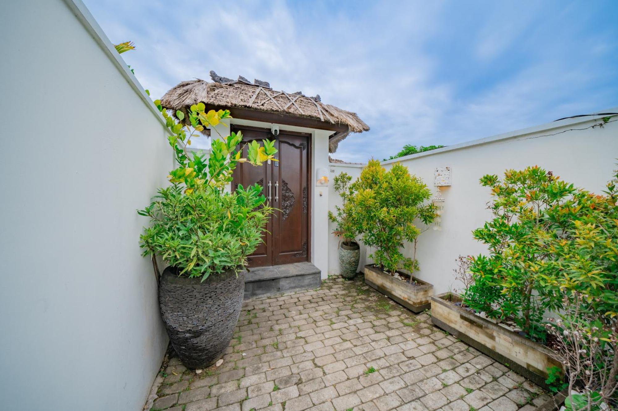 Bali Sunyi Villas Jimbaran  Exterior photo
